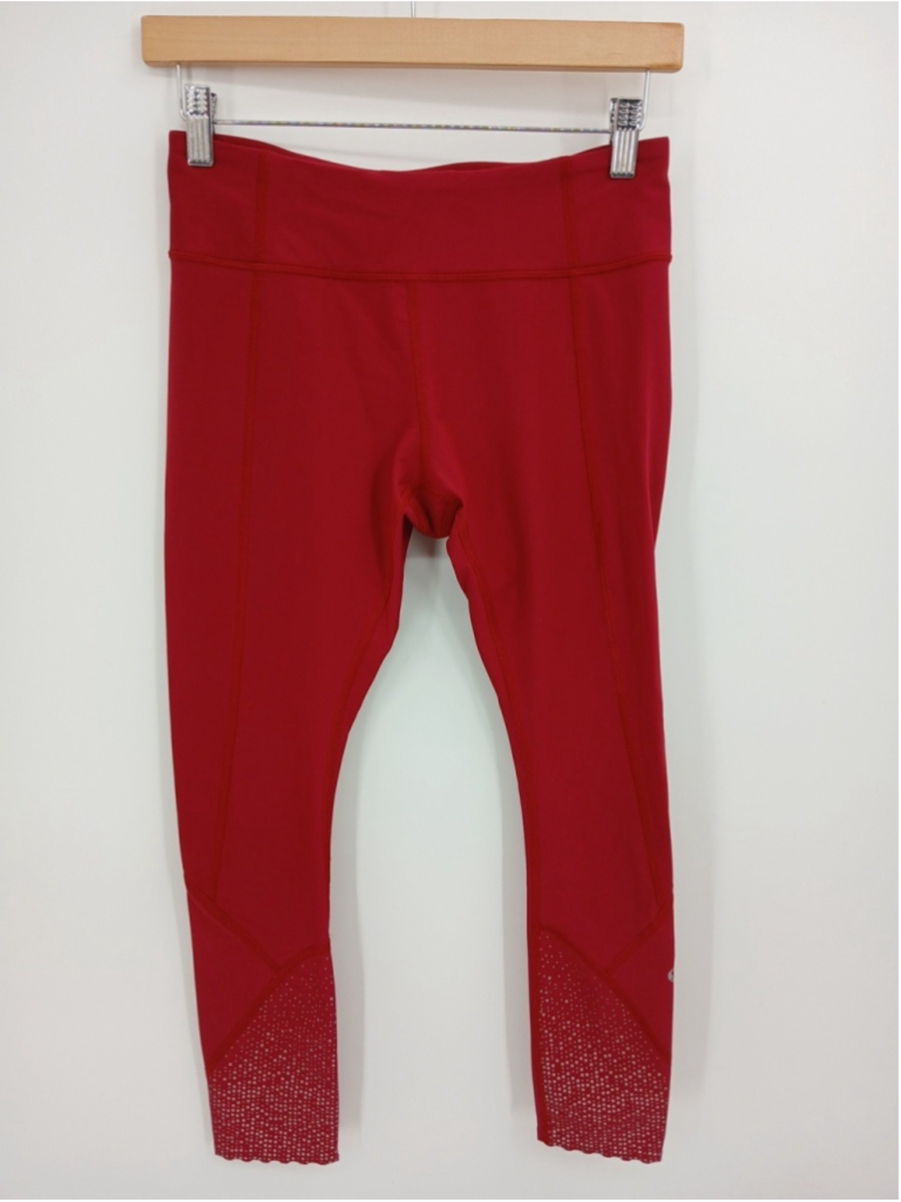 Lululemon Tight Stuff Tight II Inseam 25" Ruby Red Size 6